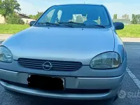 Usado Opel Corsa Swing 54 CV (39 kW) 1998 Gris Utilitario