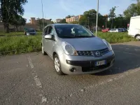 Usata Nissan Note 88 CV (64 kW) 2006 Argento Utilitaria