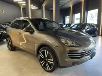 Usata Porsche Cayenne 239 CV (175 kW) 2010 Argento SUV