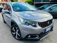 Usata Peugeot 2008 Allure 102 CV (75 kW) 2019 Grigio SUV