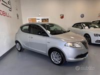 Usata Lancia Ypsilon Silver 69 CV (50 kW) 2013 Grigio Utilitaria