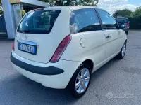Gebraucht Lancia Ypsilon 60 PS (44 kW) 2004 Beige Kleinwagen