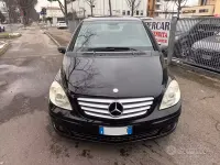 Usata Mercedes B180 109 CV (80 kW) 2006 Nero Monovolume