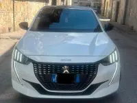 Usata Peugeot 208 GT 82 CV (60 kW) 2023 Bianco Utilitaria