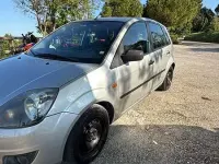 Usata Ford Fiesta Ghia 75 CV (55 kW) 2002 Utilitaria