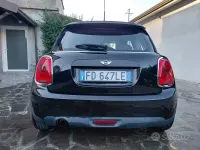 Usata Mini ONE 102 CV (75 kW) 2016 Bluazzurro Utilitaria