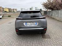 Używany Peugeot 2008 Allure 131 KM (96 kW) 2022 SUV