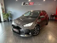 Usata Toyota Yaris Hybrid Trend 92 CV (67 kW) 2022 Grigio Berlina