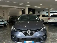 Begagnad Renault Clio V Zen 101 HK (74 kW) 2021 Grå Sedan
