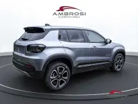 Nuova Jeep Avenger Summit 101 CV (74 kW) 2026 Volcano SUV