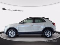 Usata VW T-Roc Life 110 CV (80 kW) 2022 Ascot grey SUV
