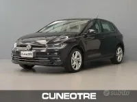 Usata VW Polo Style 95 CV (69 kW) 2022 Nero Utilitaria