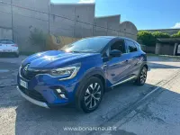 Usata Renault Captur Techno 159 CV (116 kW) 2023 Blu/azzurro SUV