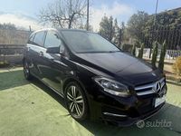 Usata Mercedes B180 109 CV (80 kW) 2017 Nero Utilitaria