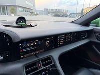 Usata Porsche Taycan Sport Turismo 319 kW (435 CV) 2022 Verde Station wagon