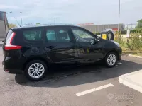 Usata Renault Scénic 110 CV (80 kW) 2015 Nero Monovolume
