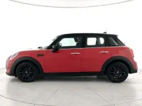 Usata Mini Cooper Classic 136 CV (100 kW) 2024 Chili red Utilitaria
