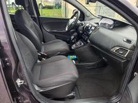 Usata Lancia Ypsilon 80 CV (58 kW) 2013 Viola Utilitaria