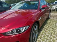 Usata Jaguar XE 180 CV (132 kW) 2016 Rosso Berlina