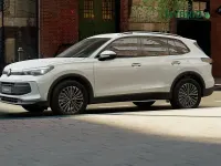 Nuova VW Tiguan Life 130 CV (95 kW) 2026 Bianco SUV