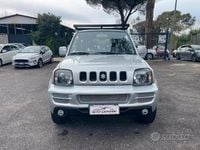 Usata Suzuki Jimny 86 CV (63 kW) 2012 Grigio SUV