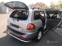 Usata Hyundai Santa Fe Dynamiq 125 CV (91 kW) 2004 Grigio SUV
