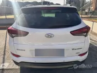 Usata Hyundai Tucson Xpossible 136 CV (100 kW) 2016 Bianco SUV