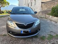 Usata Lancia Ypsilon Gold 69 CV (50 kW) 2021 Grigio Utilitaria