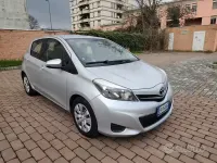 Brugt Toyota Yaris Lounge 90 HK (66 kW) 2013 Grå Hatchback