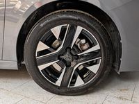 Usata Peugeot 208 Allure 101 CV (74 kW) 2024 Grigio Utilitaria