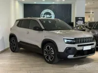 Käytetty Jeep Avenger Summit 101 HP (74 kW) 2023 Keltainen Katumaasturi