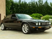 Usata Jaguar XJR 363 CV (266 kW) 2000 Nero Berlina