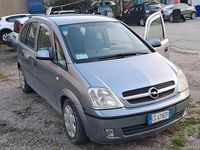 Usata Opel Meriva 75 CV (55 kW) 2004 Grigio Monovolume