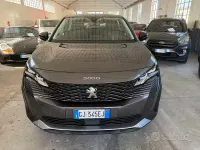 Usata Peugeot 3008 Active 131 CV (96 kW) 2022 Grigio SUV