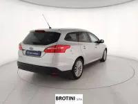 Usata Ford Focus Titanium 120 CV (88 kW) 2016 Argento metallizzato Station wagon