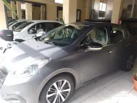 Usata Peugeot 208 Access 82 CV (60 kW) 2015 Grigio Utilitaria