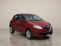 Usata Lancia Ypsilon Silver 69 CV (50 kW) 2013 Rosso Utilitaria