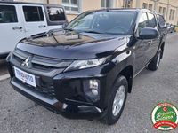 Usata Mitsubishi L200 Invite 150 CV (110 kW) 2021 Nero Pick-up
