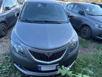 Usata Lancia Ypsilon S 70 CV (51 kW) 2024 Grigio Utilitaria
