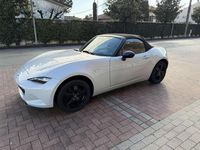 Gebraucht Mazda MX5 131 PS (96 kW) 2017 Moonstone metallic Cabrio