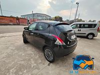 Usata Lancia Ypsilon S 109 CV (80 kW) 2023 Nero Utilitaria