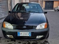 Usata Ford Fiesta Ghia 75 CV (55 kW) 2000 Nero Utilitaria