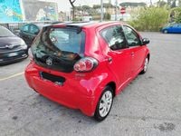 Usata Toyota Aygo Connect Style 68 CV (50 kW) 2014 Rosso Utilitaria