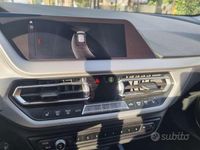 Usata BMW 118 Advantage 150 CV (110 kW) 2021 Grigio Utilitaria