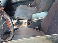 Usata Mercedes E220 143 CV (105 kW) 2000 Berlina