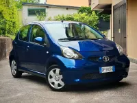Usata Toyota Aygo 68 CV (50 kW) 2008 Blu Utilitaria