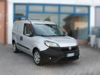 Usata Fiat Doblò Lounge 120 CV (88 kW) 2021 Argento Monovolume