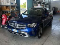 Usata Mercedes GLC200 163 CV (119 kW) 2019 Blu/azzurro SUV