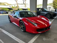 Usata Ferrari 458 566 CV (416 kW) 2011 Rosso Coupé