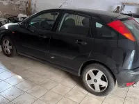 Usata Ford Focus Zetec 100 CV (73 kW) 2004 Nero Berlina